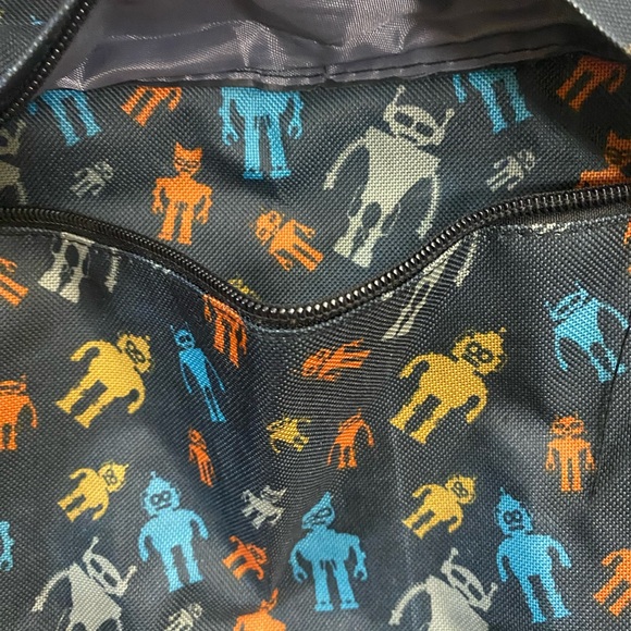 Travel Bag - Picture 3 of 8